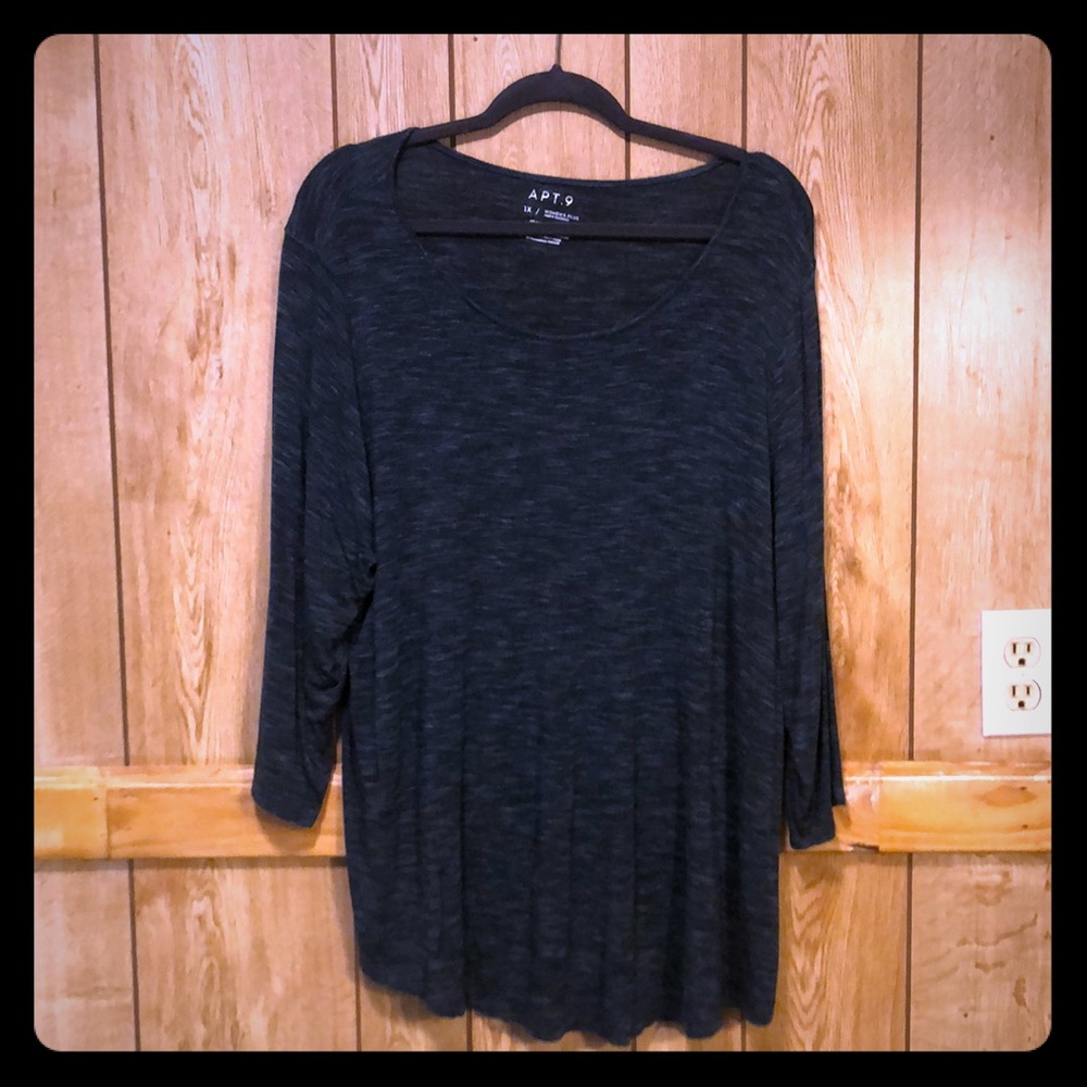 Women’s 3/4 sleeve shirt.